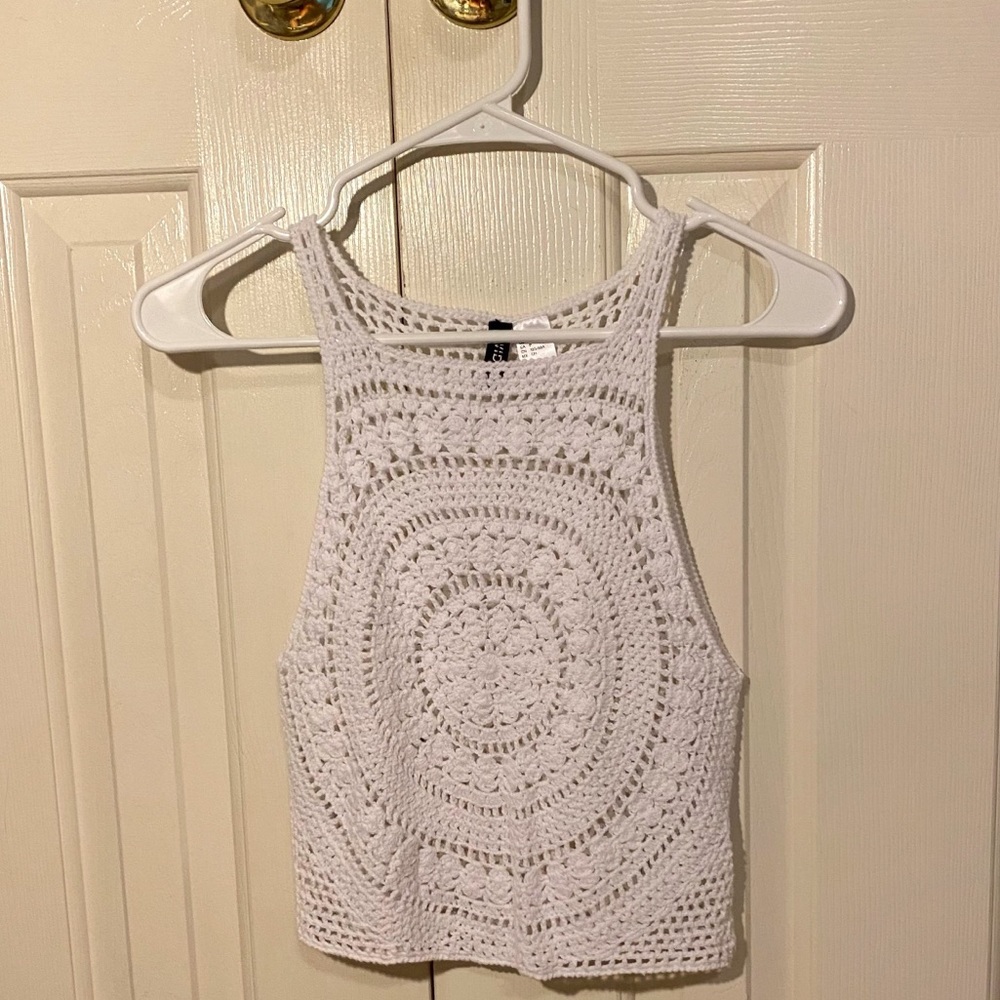 Divided H&M Knitted Crotchet Crop Top